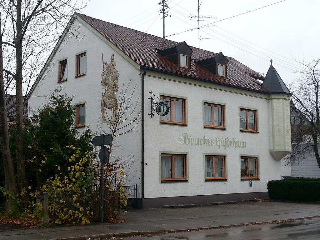 Hotel Brucker Gastehaus Fuerstenfeldbruck Exterior foto